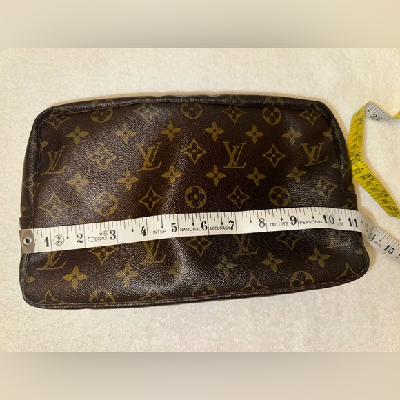 Louis Vuitton Vintage Cosmetic Pouch Bag TrousseToilette 28 Brown Monogram - Picture 15 of 16